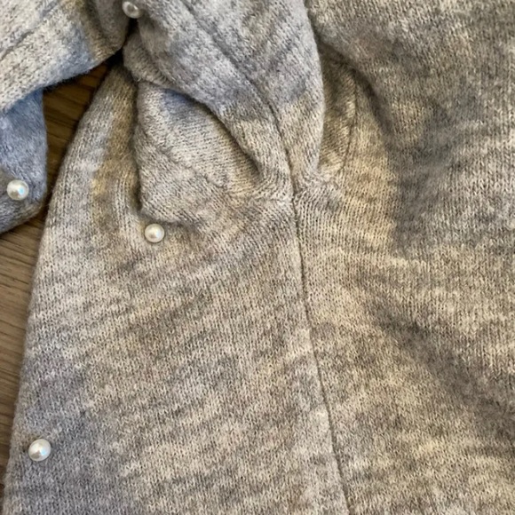 Cozy sweater with pearl embellishment Sz XS - Picture 8 of 10